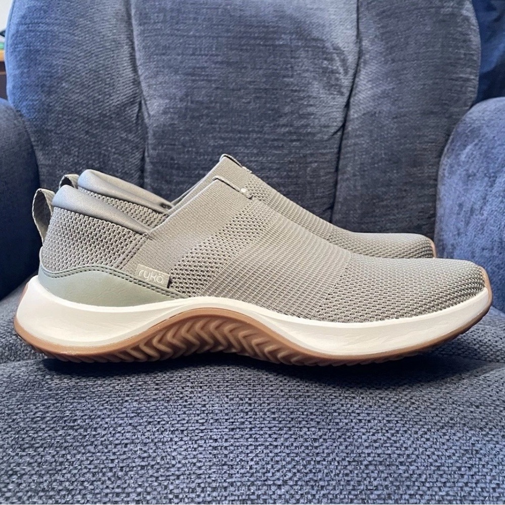 Ryka Women’s Slip-On Sneakers - Green Size 10 New Without Box